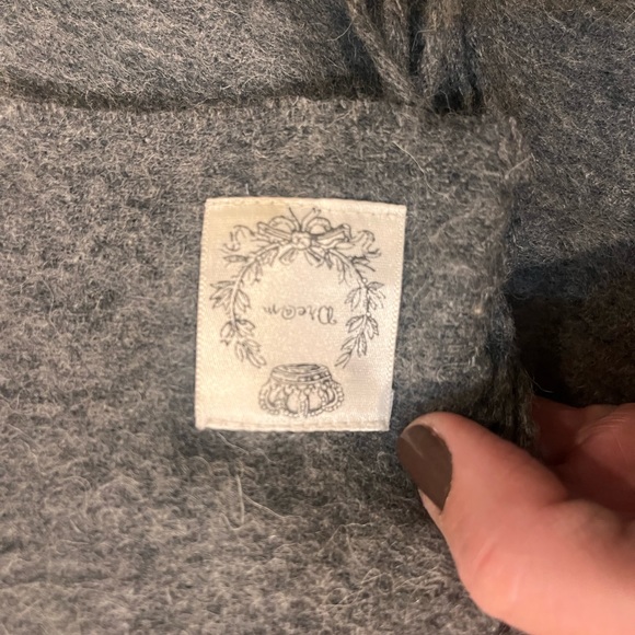 Dreams Cashmere pashmina with Swarovski crystals - Picture 2 of 6